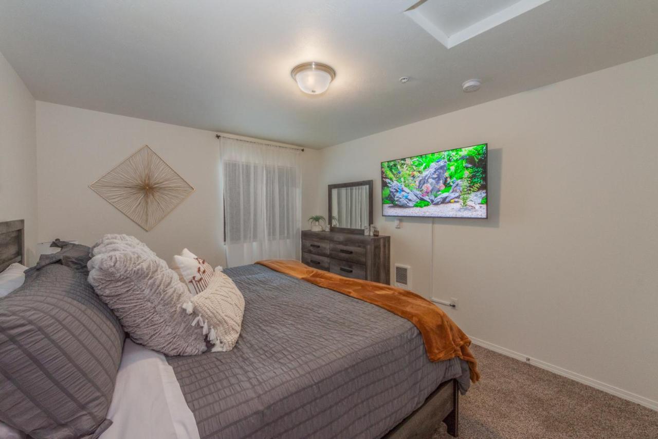 Modern And Stylish King Bed Wifi Free Parking Apartment Spokane Valley Ngoại thất bức ảnh