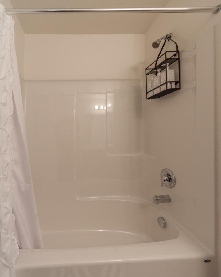 Modern And Stylish King Bed Wifi Free Parking Apartment Spokane Valley Ngoại thất bức ảnh
