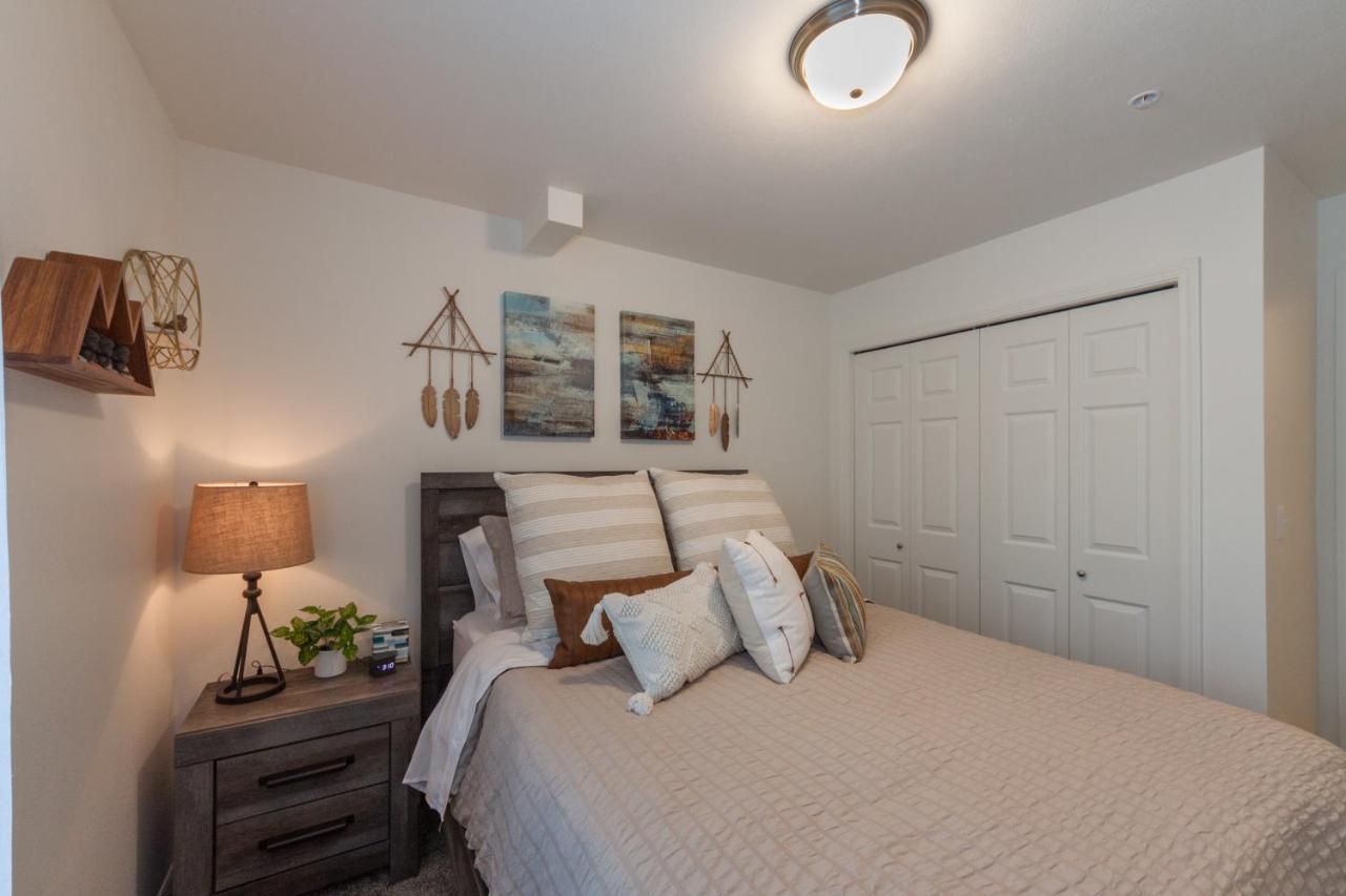 Modern And Stylish King Bed Wifi Free Parking Apartment Spokane Valley Ngoại thất bức ảnh